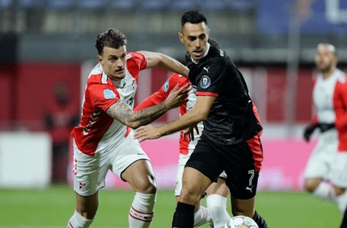 不断扩大的 不断扩大的