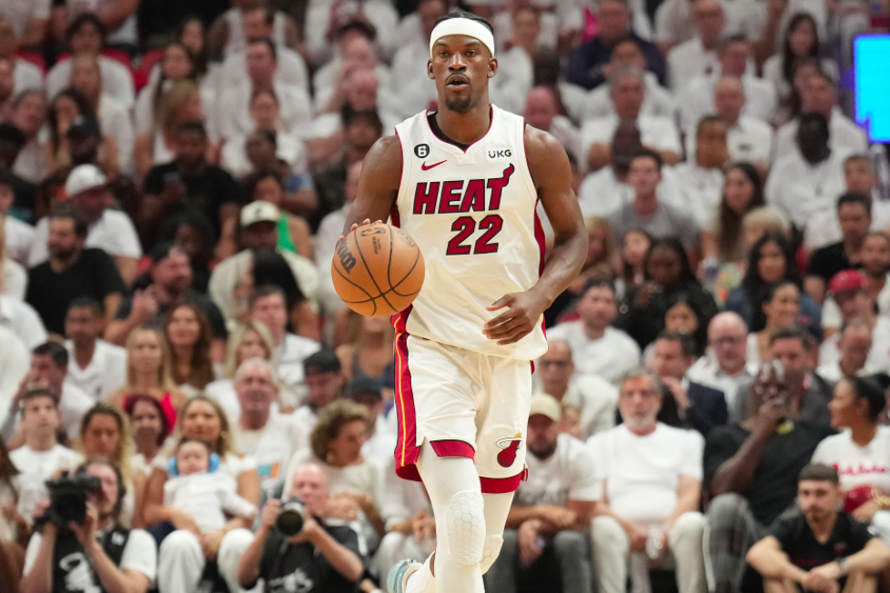 由内侧中场 由内侧中场